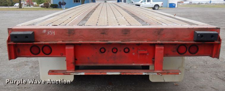 image for item HD9104 1995 Wilson CF-900 flatbed trailer