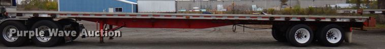 image for item HD9104 1995 Wilson CF-900 flatbed trailer