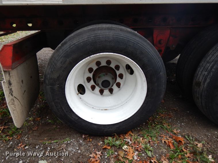 image for item HD9104 1995 Wilson CF-900 flatbed trailer