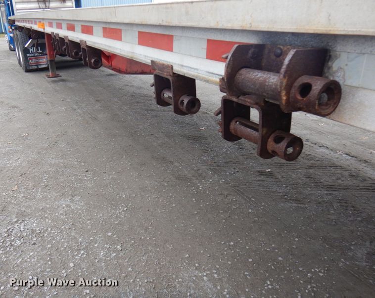 image for item HD9105 1995 Wilson CF-900 flatbed trailer