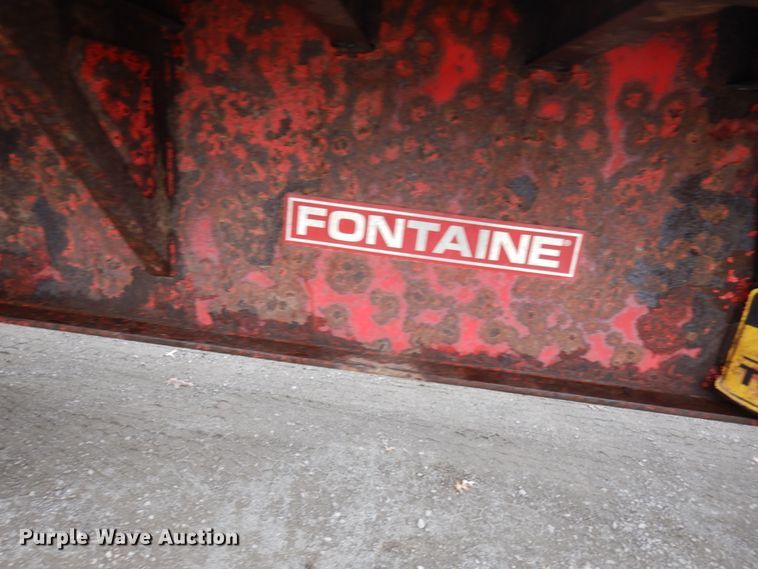 image for item HD9106 2006 Fontaine flatbed trailer