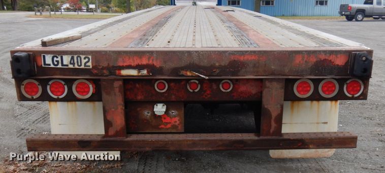 image for item HD9107 2006 Fontaine flatbed trailer