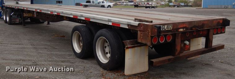 image for item HD9107 2006 Fontaine flatbed trailer