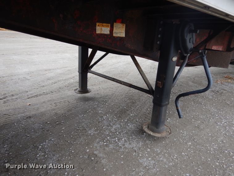 image for item HD9107 2006 Fontaine flatbed trailer