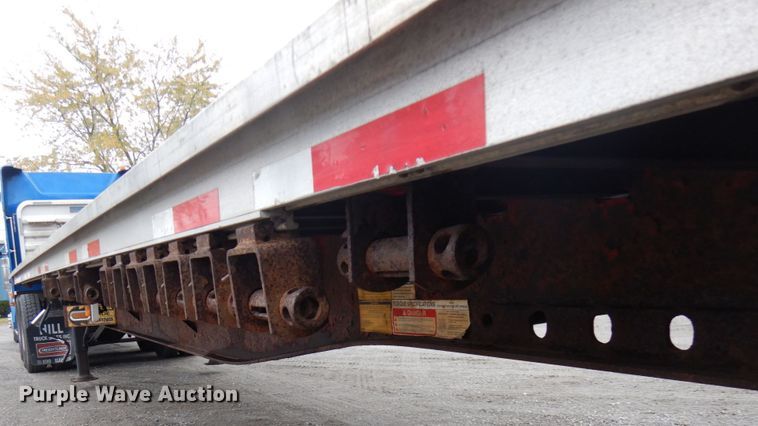 image for item HD9107 2006 Fontaine flatbed trailer