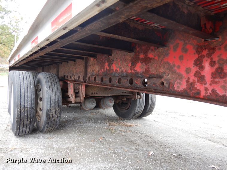 image for item HD9107 2006 Fontaine flatbed trailer