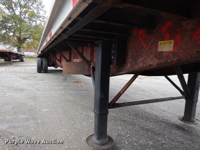 image for item HD9107 2006 Fontaine flatbed trailer
