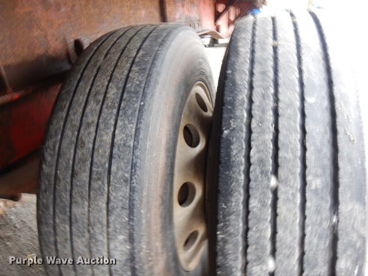 image for item HD9107 2006 Fontaine flatbed trailer