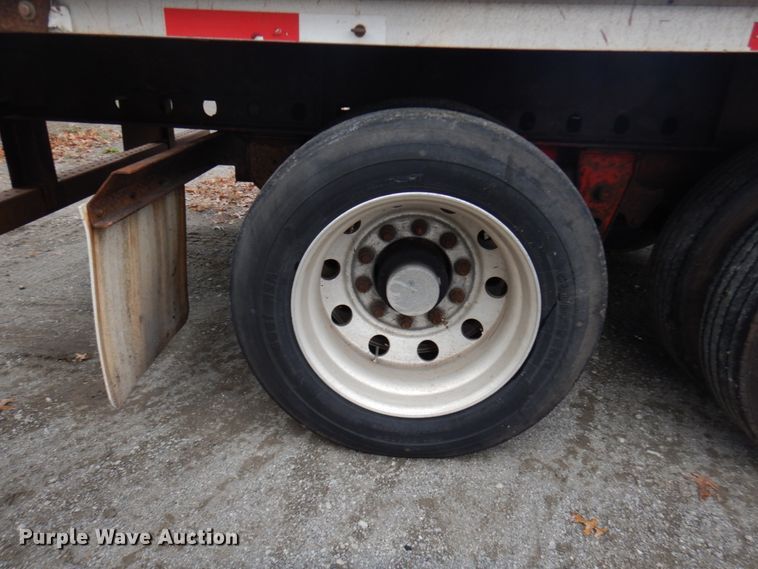 image for item HD9107 2006 Fontaine flatbed trailer