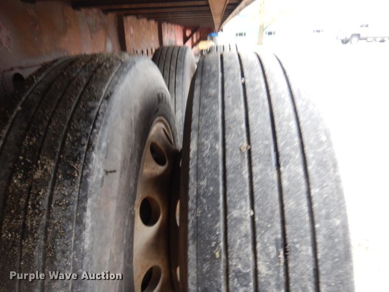 image for item HD9107 2006 Fontaine flatbed trailer