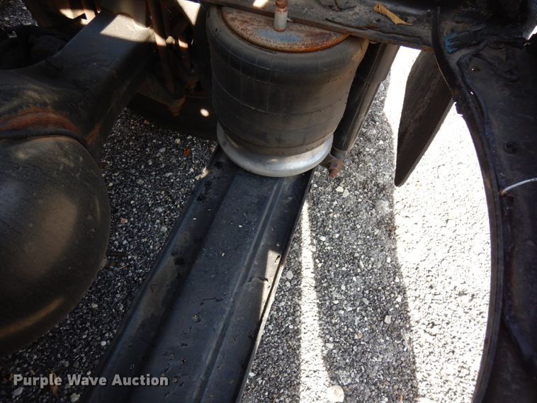 image for item HD9124 2007 Volvo VN  semi truck