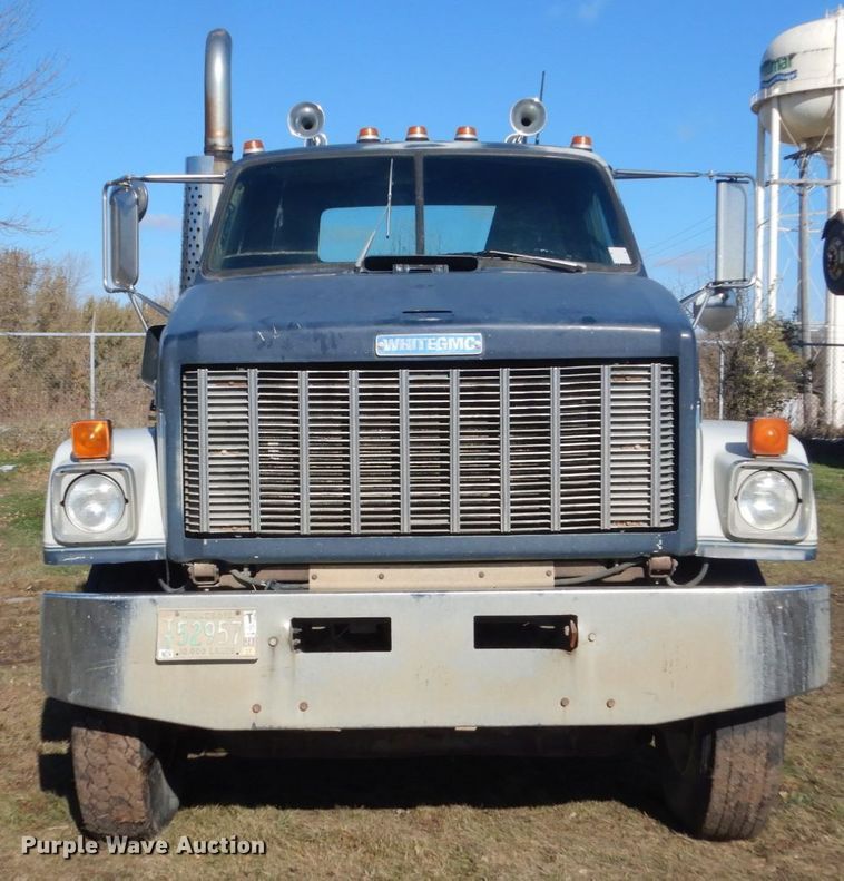 image for item HS9418 1988 GMC Brigadier  semi truck
