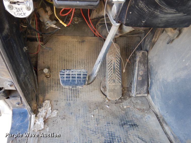 image for item HS9418 1988 GMC Brigadier  semi truck