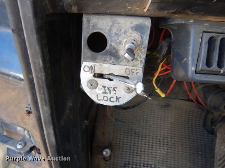 image for item HS9418 1988 GMC Brigadier  semi truck