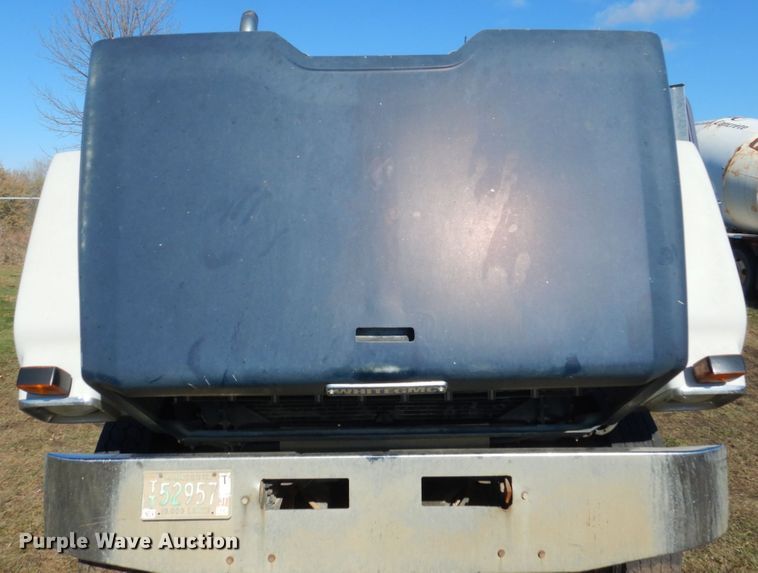 image for item HS9418 1988 GMC Brigadier  semi truck