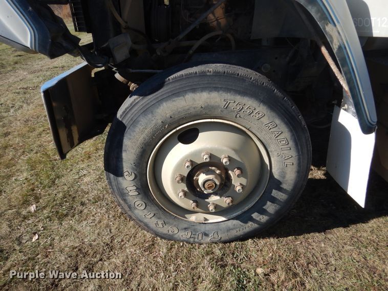 image for item HS9418 1988 GMC Brigadier  semi truck