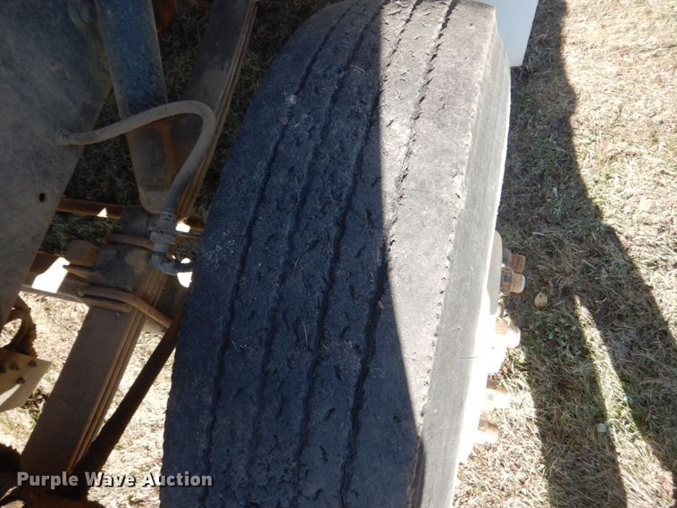 image for item HS9418 1988 GMC Brigadier  semi truck