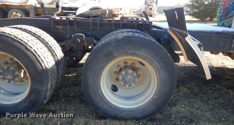 image for item HS9418 1988 GMC Brigadier  semi truck