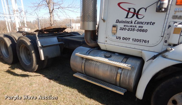 image for item HS9419 2005 International 9200i  semi truck