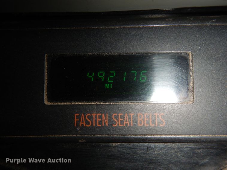 image for item HS9430 2004 Freightliner Columbia  semi truck