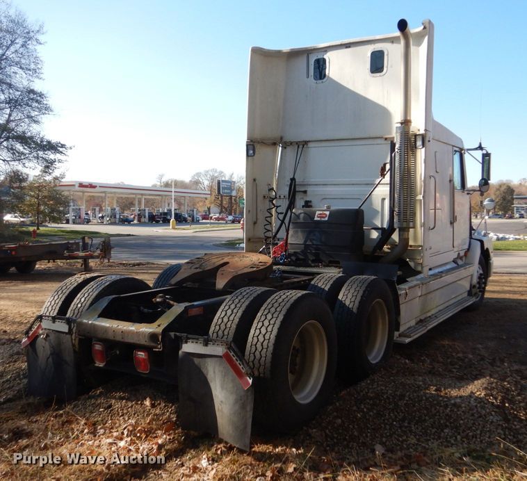 image for item HS9435 1996 Volvo WIA  semi truck