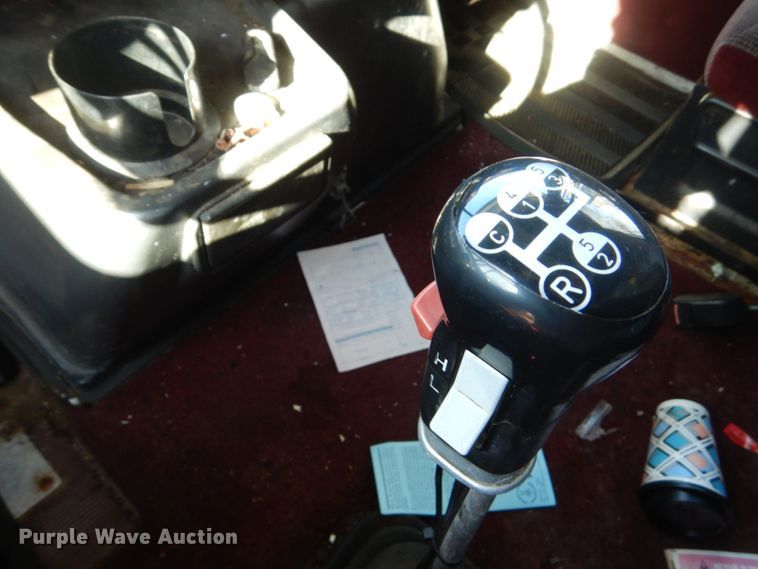 image for item HS9435 1996 Volvo WIA  semi truck