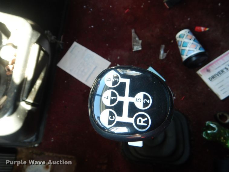 image for item HS9435 1996 Volvo WIA  semi truck