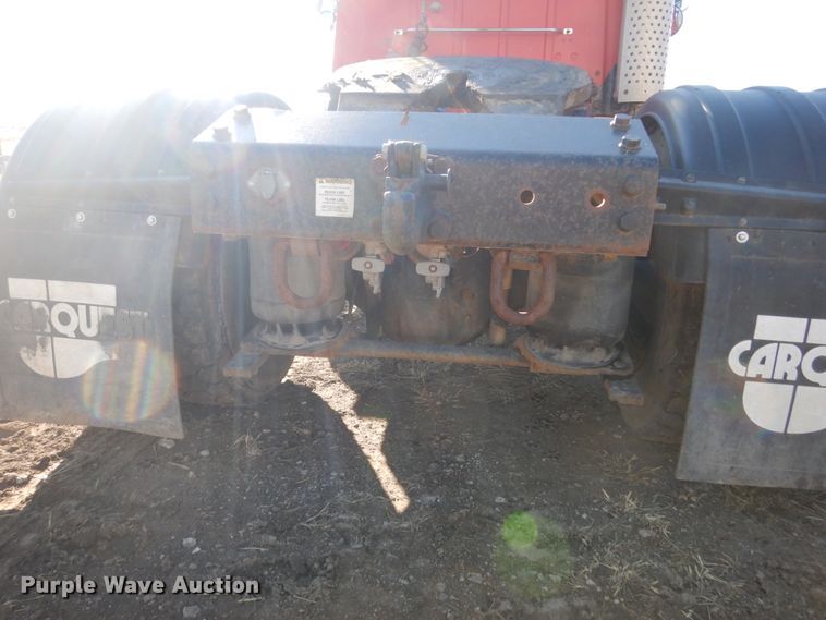 image for item HS9442 1992 Ford Aeromax L9000  semi truck