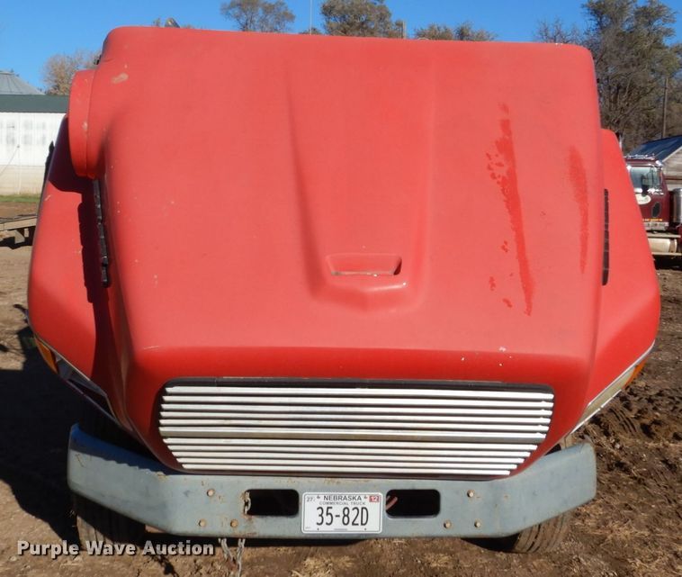 image for item HS9442 1992 Ford Aeromax L9000  semi truck