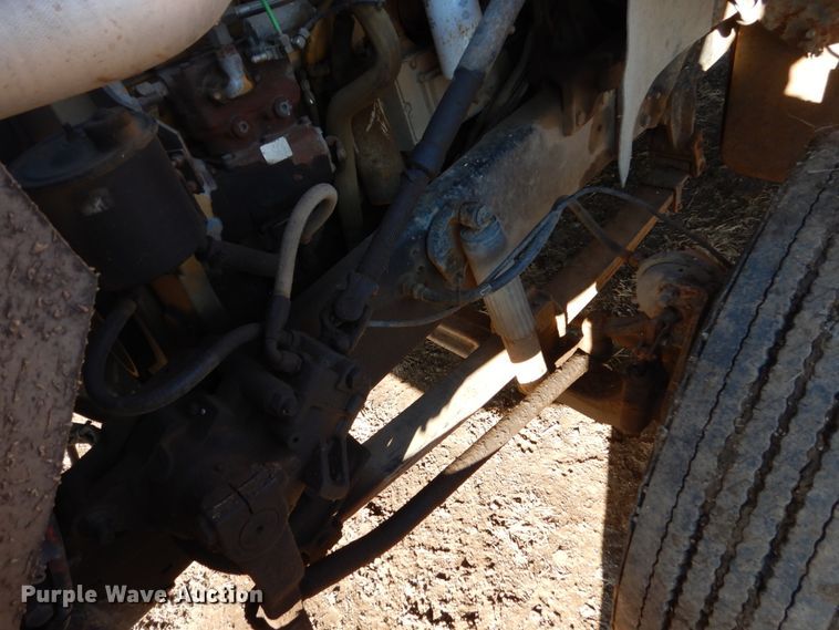 image for item HS9442 1992 Ford Aeromax L9000  semi truck