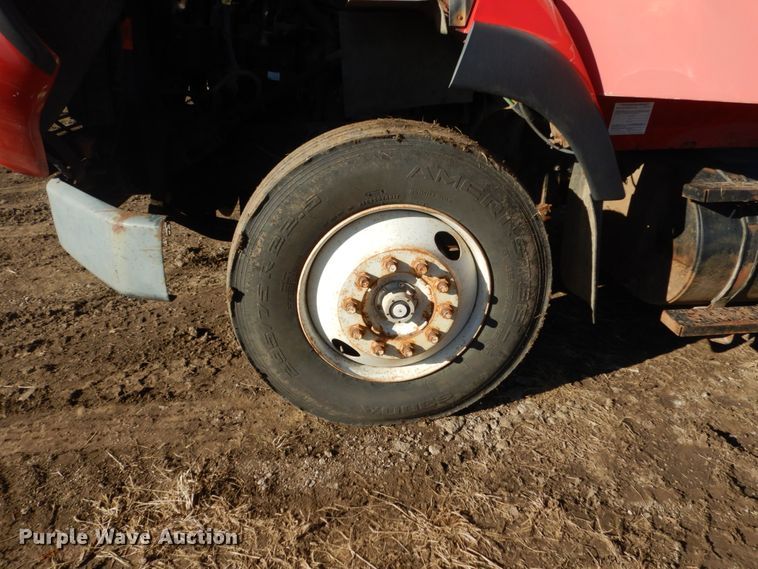 image for item HS9442 1992 Ford Aeromax L9000  semi truck