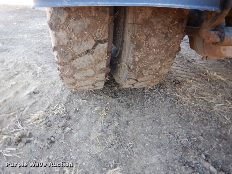 image for item HS9442 1992 Ford Aeromax L9000  semi truck