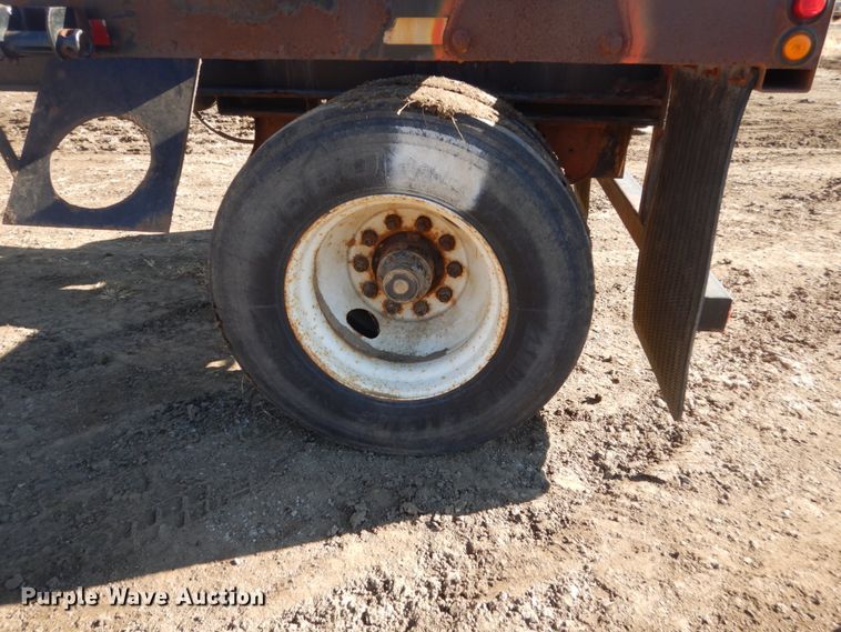 image for item HS9444 1999 Trailmobile pole trailer