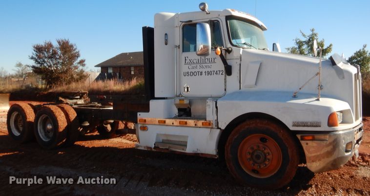 image for item HW9106 1990 Kenworth T660  semi truck