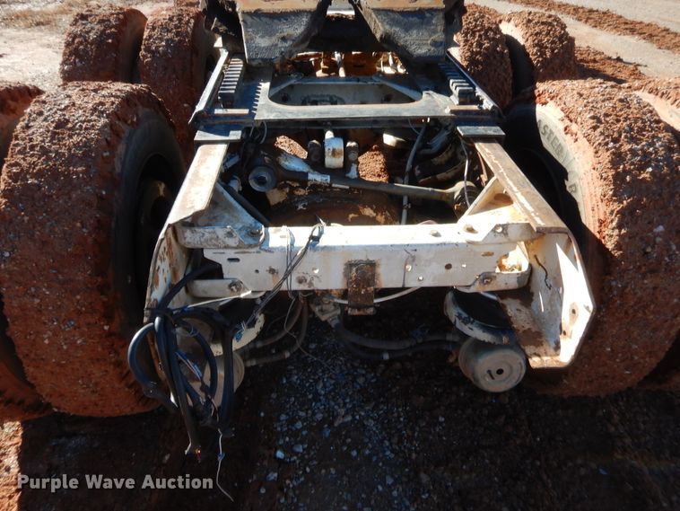 image for item HW9106 1990 Kenworth T660  semi truck