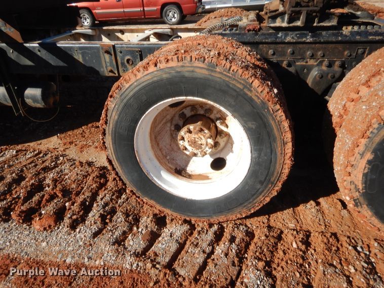 image for item HW9106 1990 Kenworth T660  semi truck