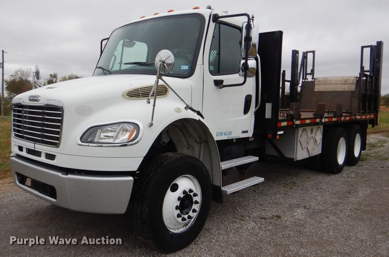 image for item HX9007 2010 Freightliner Business Class M2  flatbed truck