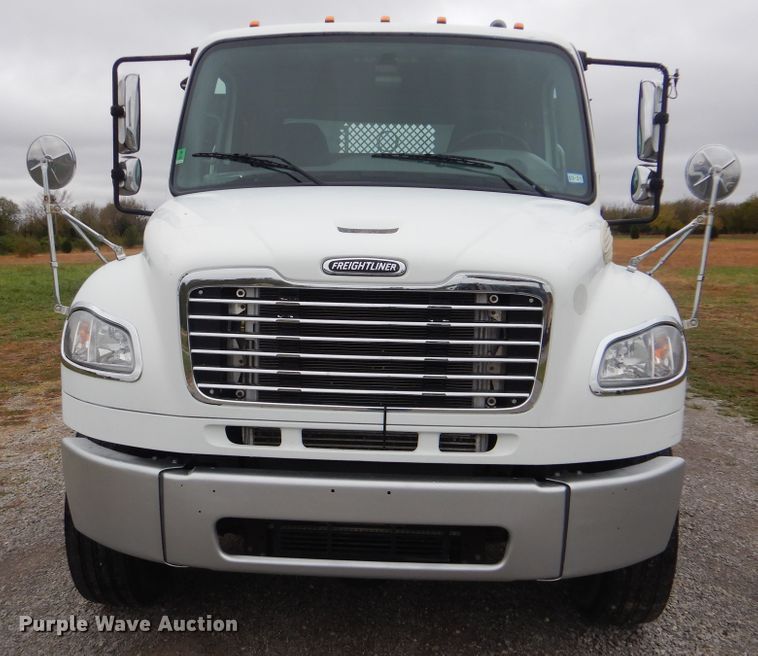 image for item HX9007 2010 Freightliner Business Class M2  flatbed truck