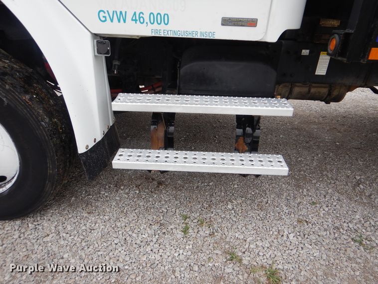 image for item HX9007 2010 Freightliner Business Class M2  flatbed truck