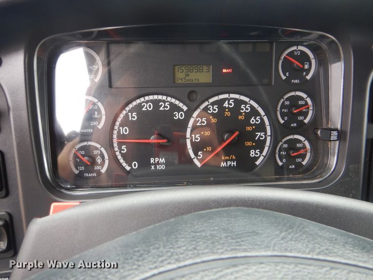 image for item HX9007 2010 Freightliner Business Class M2  flatbed truck