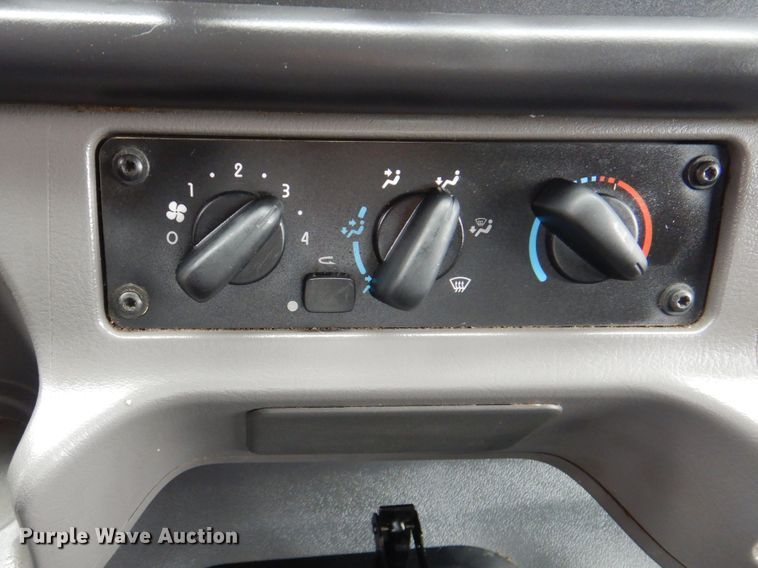 image for item HX9007 2010 Freightliner Business Class M2  flatbed truck