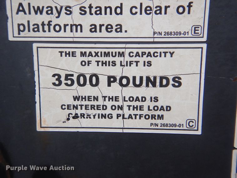 image for item HX9007 2010 Freightliner Business Class M2  flatbed truck