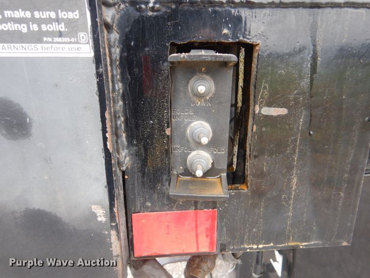 image for item HX9007 2010 Freightliner Business Class M2  flatbed truck