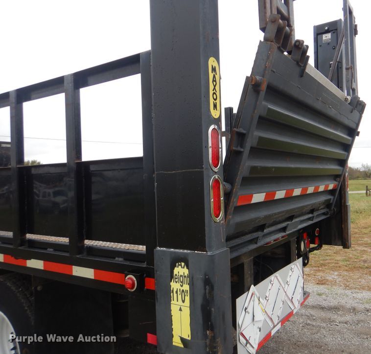 image for item HX9007 2010 Freightliner Business Class M2  flatbed truck