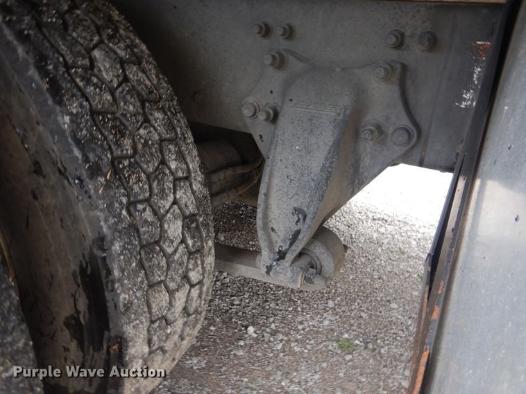 image for item HX9007 2010 Freightliner Business Class M2  flatbed truck