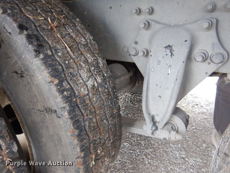 image for item HX9007 2010 Freightliner Business Class M2  flatbed truck