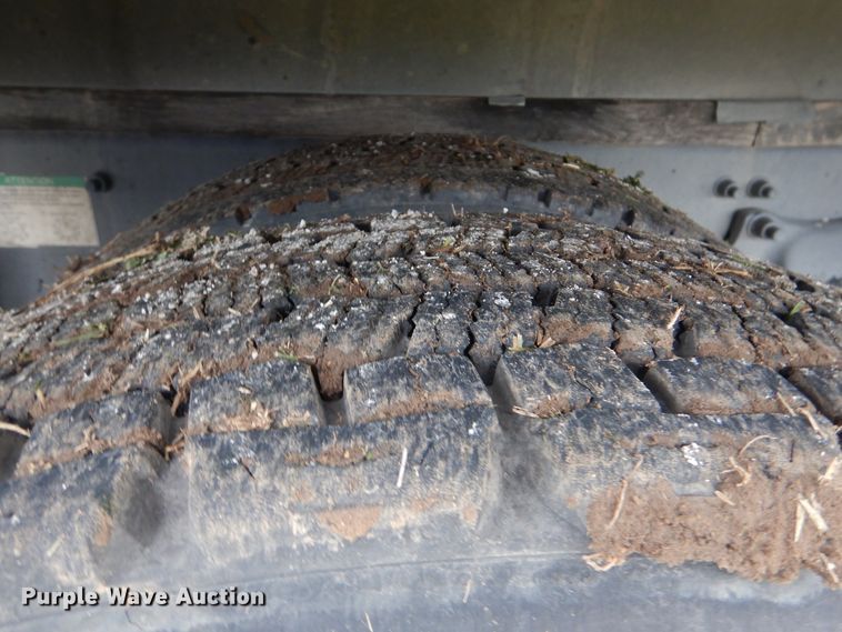 image for item HX9007 2010 Freightliner Business Class M2  flatbed truck