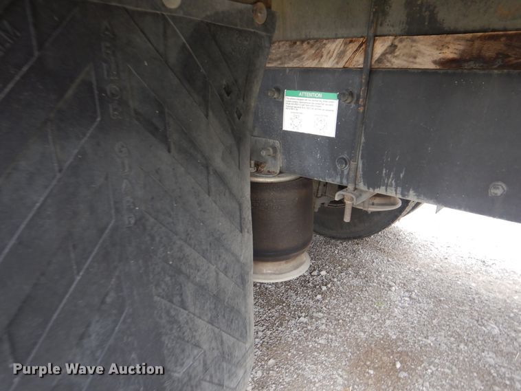 image for item HX9007 2010 Freightliner Business Class M2  flatbed truck