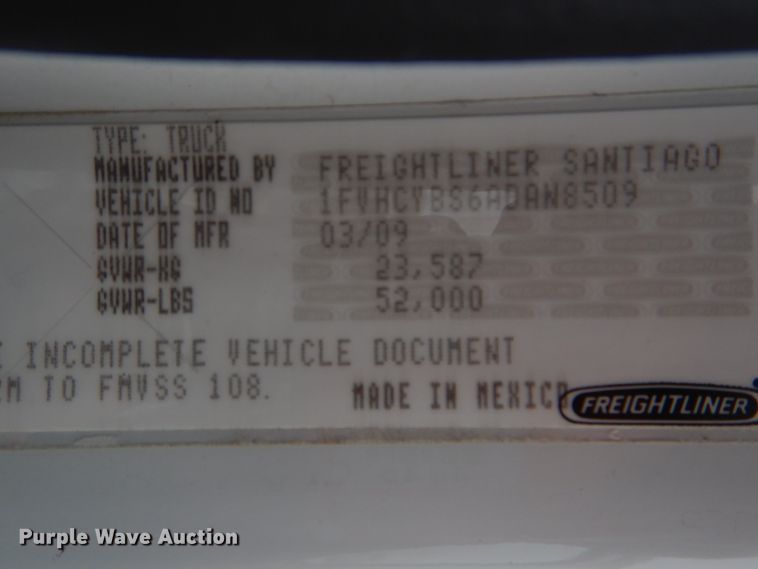 image for item HX9007 2010 Freightliner Business Class M2  flatbed truck