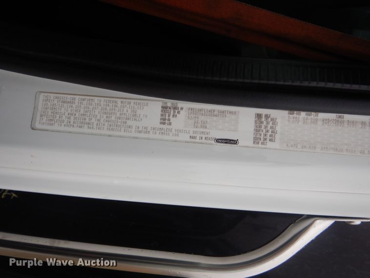 image for item HX9007 2010 Freightliner Business Class M2  flatbed truck